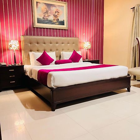 Grand Regent Hotel&Suites Faisalabad Exterior foto